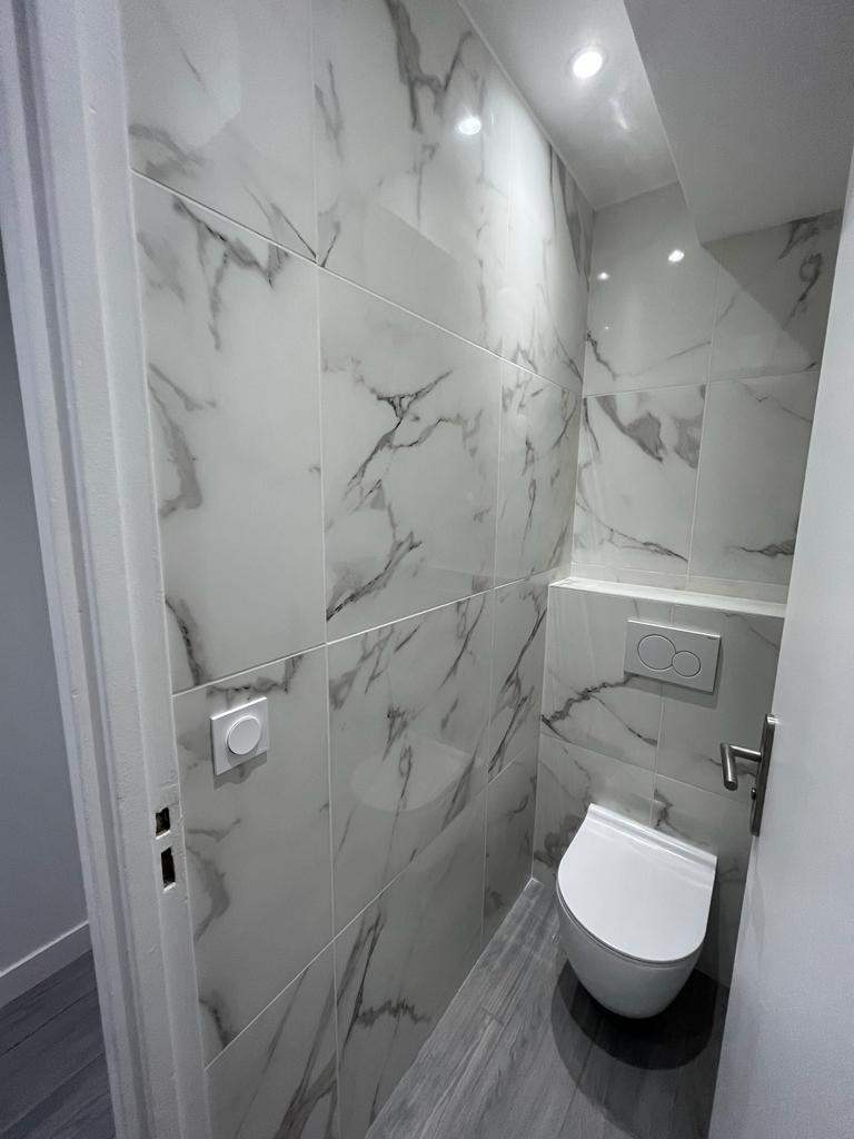 WC suspendu